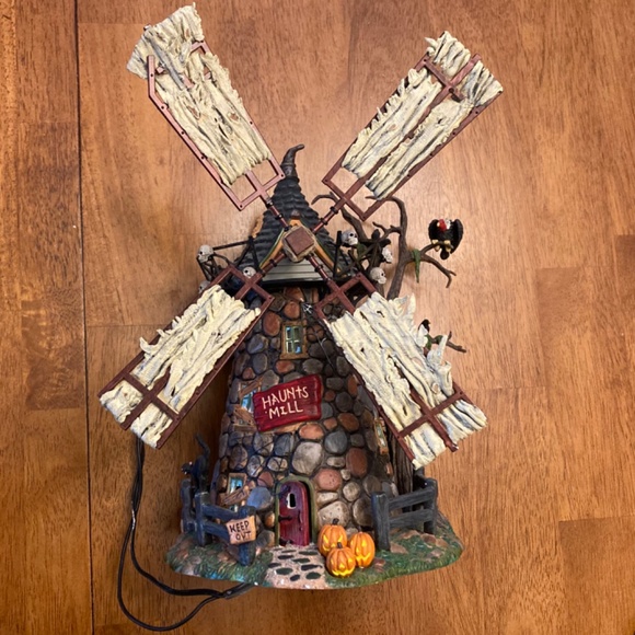 Department 56 Haunted Windmill - Picture 3 of 6